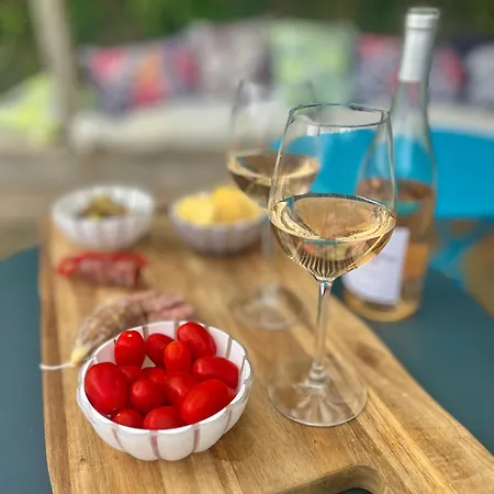 Ben & Nad Proche Du Puy Dufou *