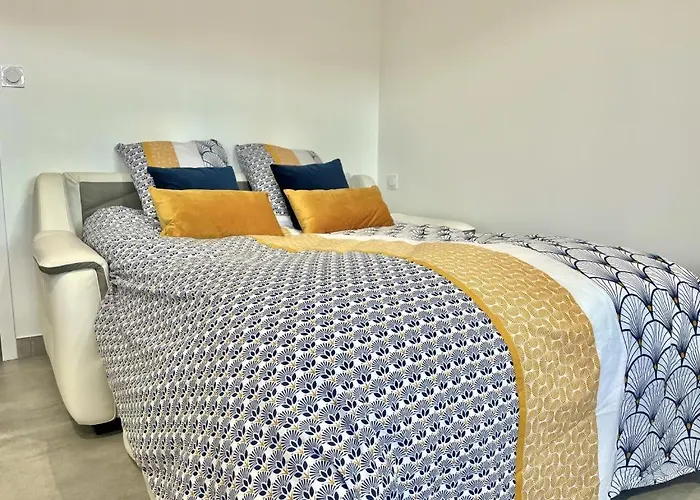 Apartamento Ben & Nad Proche Du Puy Dufou